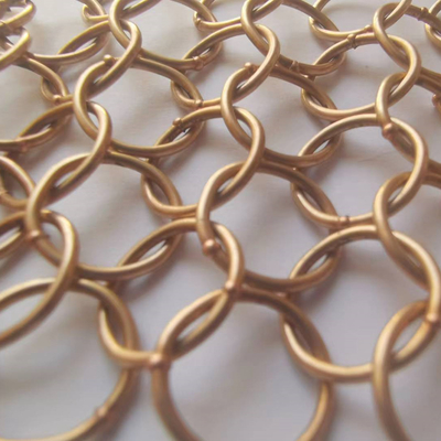 Plafond opgehangen decoratief metalen gaas gordijn In Weld Ring