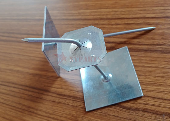 Gegalvaniseerde stalen zelfstickpinnen voor het bevestigen van vooraf gevormd isolatiemateriaal aan metalen leidingen