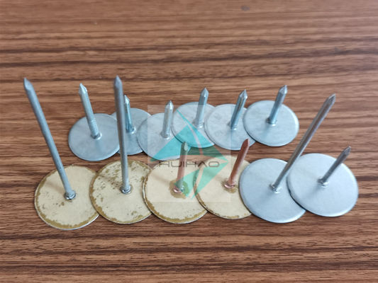 2.7mm X 30MM Tot een kom gevormde Hoofd de Lasspelden van de Lengtecondensator Lossing met de Geïsoleerde wasmachine van de Behandelingsbasis
